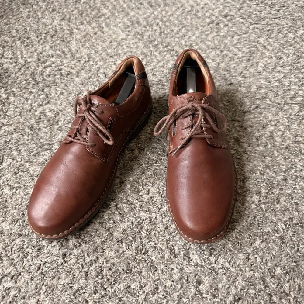 Clarks Un Corner Shoes Mens 10 M Brown Leather Lightweight Plain Toe Oxford Shoe